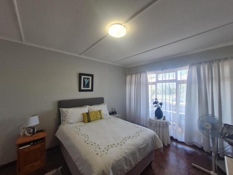 To Let 2 Bedroom Property for Rent in Strand Western Cape